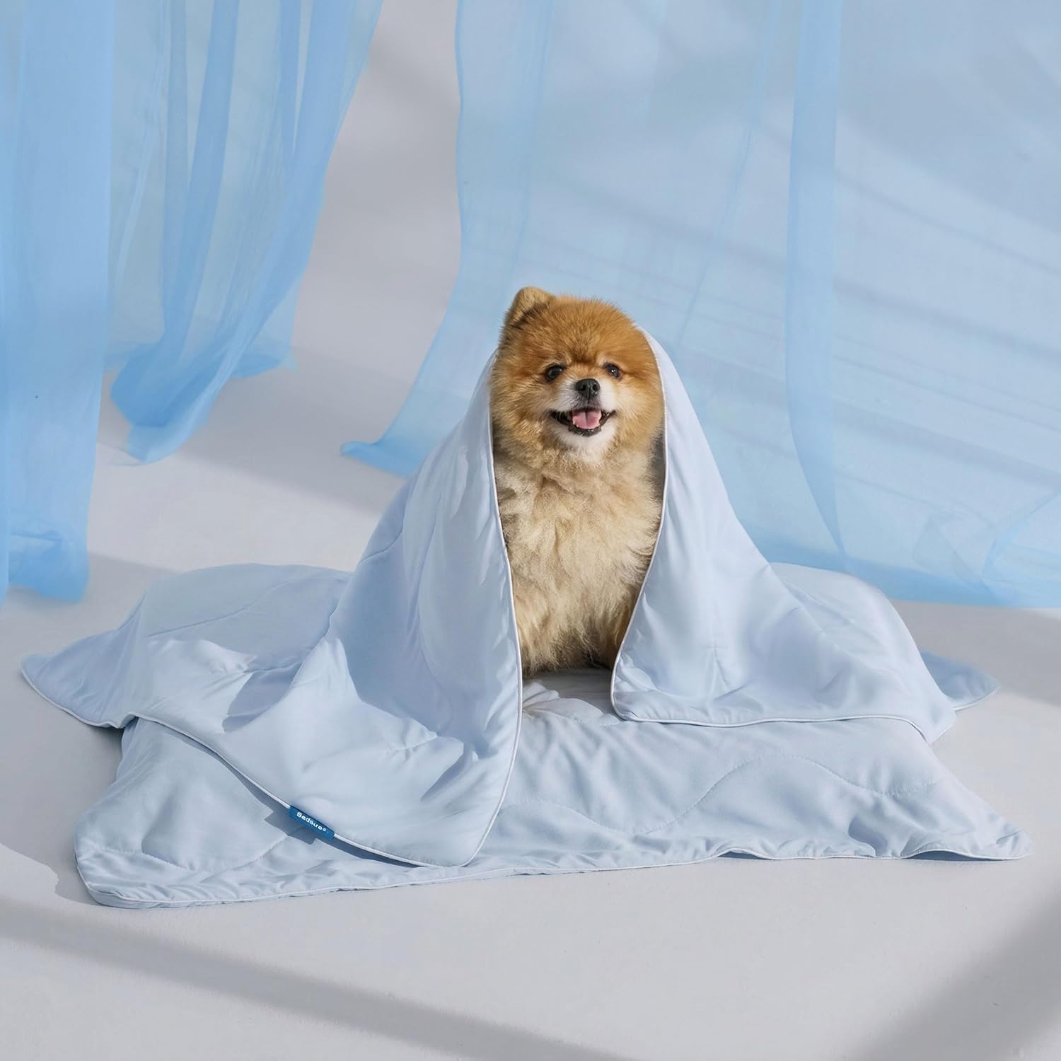 Bedsure Cooling Blanket for Small Dogs Breathable Throw Q-MAX>0.4, 25x35 | Air-Core Fill，Washable Dog Cooling Mat Soft, Lightweight Puppy Cat Pet Couch Cover, Cold Blanket for Summer, Arctic Blue